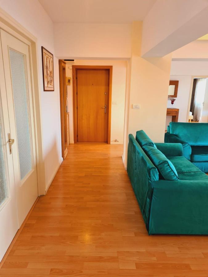 Old Town Apartment With Panoramic View Βουκουρέστι Εξωτερικό φωτογραφία